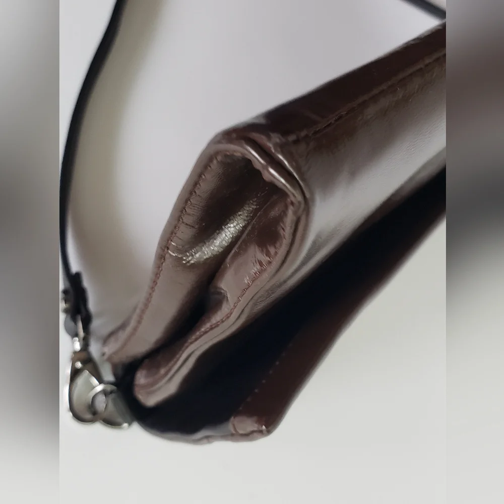 Kenneth Cole Women's Handbag Clutch Wristlet Brown Black Leather Purse